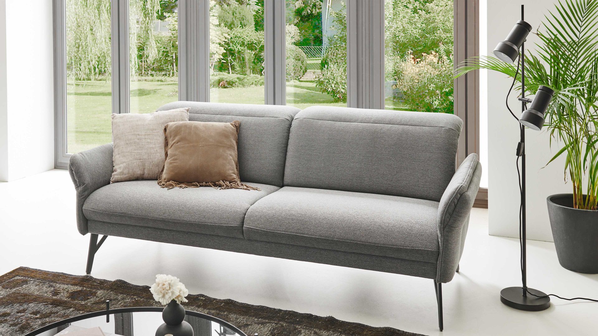 Dreisitzer Himolla aus Stoff in Grau himolla Polsterprogramm 1385-Promotion - Dreisitzer gletscherfarbener Bezug Q2 Fashion & anthrazitfarbene Metallfüße - Länge ca. 213 cm