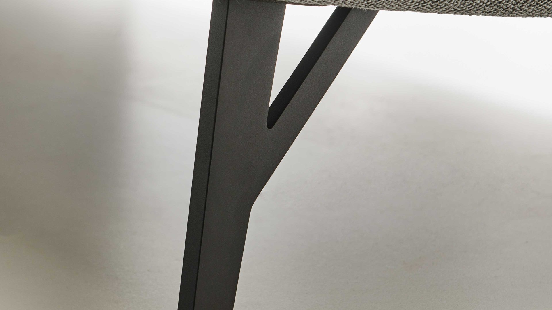 2,5-Sitzer Himolla aus Stoff in Grau himolla Polsterprogramm 1385-Promotion - 2,5-Sitzer gletscherfarbener Bezug Q2 Fashion & anthrazitfarbene Metallfüße - Länge ca. 183 cm