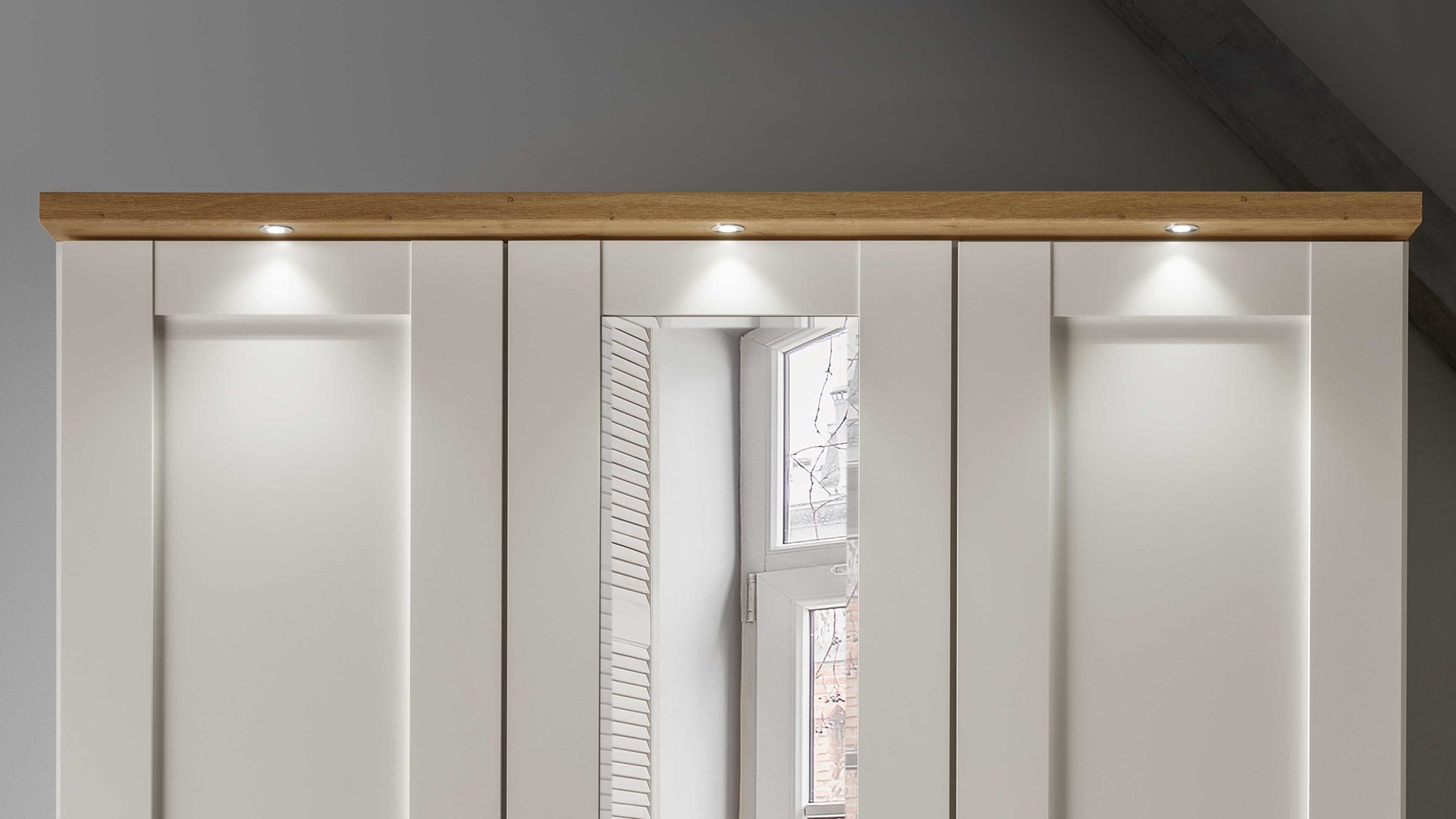 Kranzleiste Wiemann | oeseder aus Holz in Holzfarben WIEMANN Schlafzimmerserie Marlow - Kranzleiste Bianco Eiche - Länge ca. 150 cm