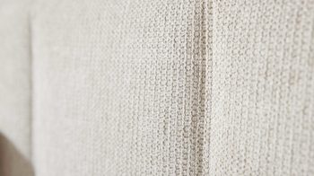 Nachttisch Interliving aus Stoff in Beige Interliving Boxspringbett Serie 1418 - Nachtkonsole mit Ladefeld naturfarbener Webstoff Famosa