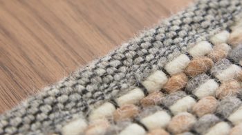 Handwebteppich Interliving aus Naturfaser in Hellbraun Interliving Teppich Serie B-8003 hellbraun melierte Schurwolle – ca. 70 x 130 cm