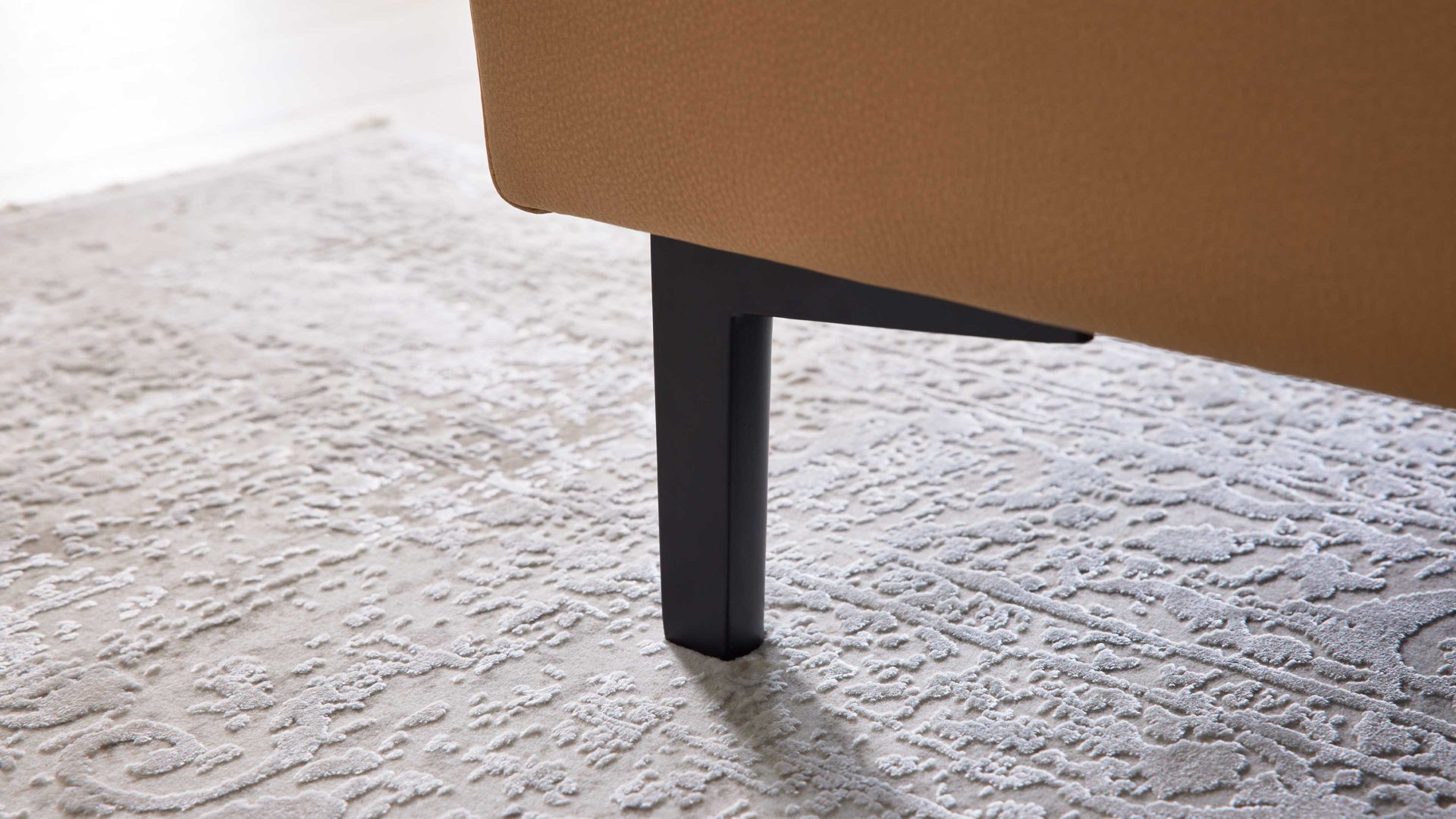 Funktionshocker Interliving aus Stoff in Orange Interliving Sofa Serie 4064 - XXL-Funktionshocker kurkumafarbene Mikrofaser Galero Punto & Fuß W003-01 - ca. 130 x 65 cm