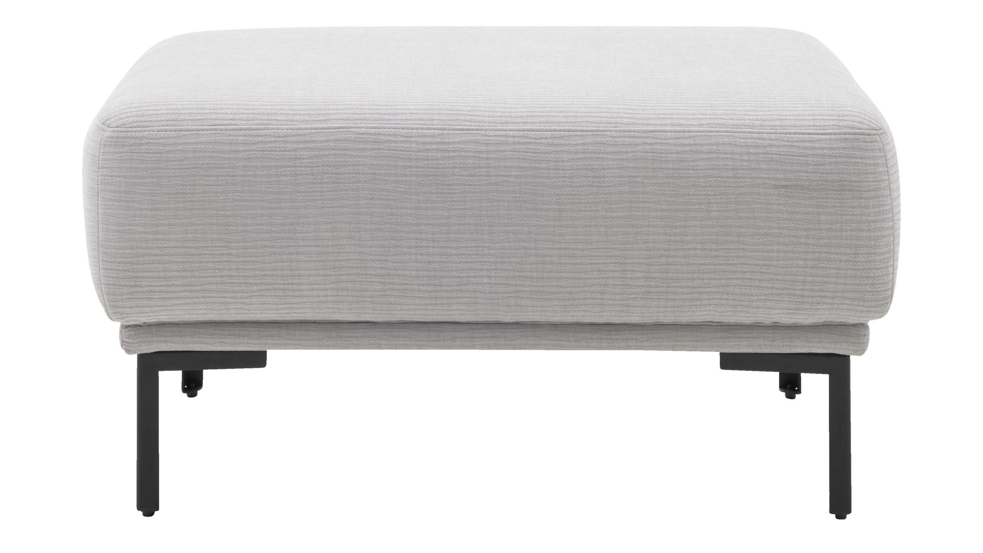 Polsterhocker Interliving aus Stoff in Hellgrau Interliving Sofa Serie 4255 – Polsterhocker silberfarbener Bezug Mara 9 & schwarze Metallfüße 4.26 - ca. 95 x 65 cm