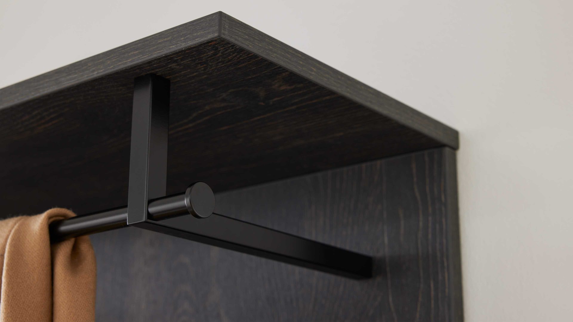 Wandgarderobe Interliving aus Holz in Schwarz Interliving Garderobe Serie 6012 - Wandgarderobe INL-808 Räuchereiche - ca. 80 x 180 cm