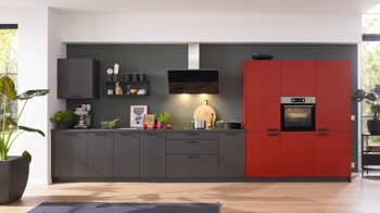 Einbauküche WERT KÜCHE® aus Holz in Schwarz WERT KÜCHE® Nora mit AEG Einbaugeräten Lavaschwarz & Herbstrot - Länge ca. 510 cm