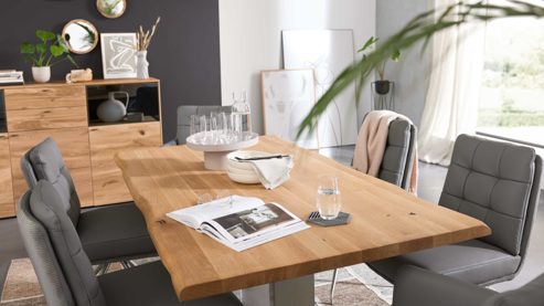 Esstisch Interliving aus Holz in Holzfarben Interliving Esszimmer Serie 5116 – Esstisch Eiche natur & Edelstahl - ca. 180 x 100 cm