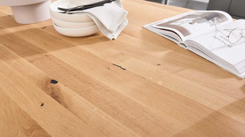 Esstisch Interliving aus Holz in Holzfarben Interliving Esszimmer Serie 5116 – Esstisch Eiche natur & Edelstahl - ca. 180 x 100 cm