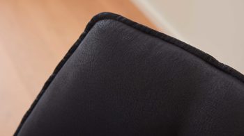 Vierfußstuhl Interliving aus Kunstfaser in Schwarz Interliving Esszimmer Serie 5116 – Polsterstuhl carbonschwarze Mikrofaser Night & schwarzes Gestell F37