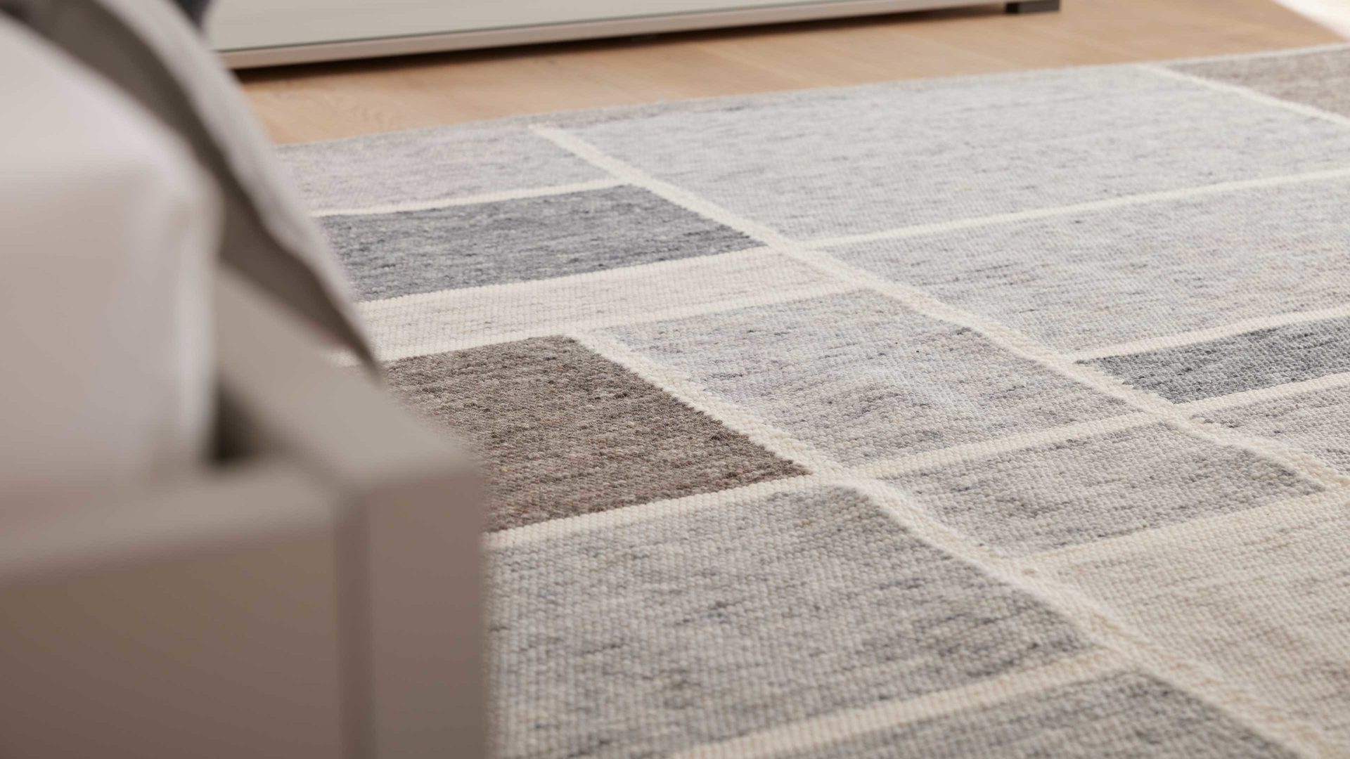 Handwebteppich Interliving aus Naturfaser in Grau Interliving Teppich Serie B-8002 Grau & Hellgrau - ca. 70 x 130 cm