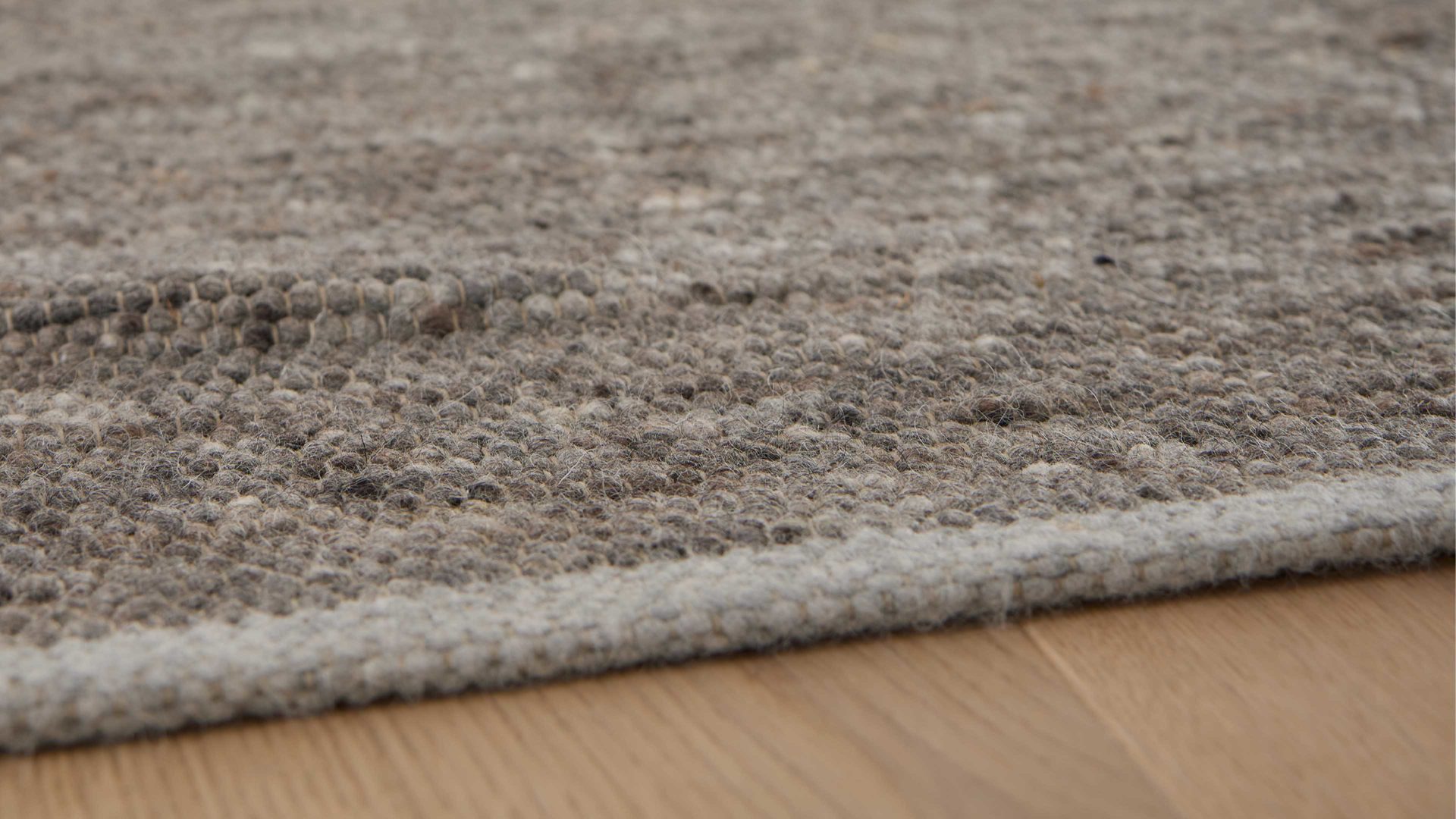 Handwebteppich Interliving aus Naturfaser in Grau Interliving Teppich Serie B-8002 Grau & Hellgrau - ca. 70 x 130 cm