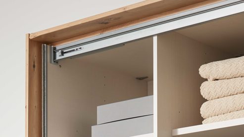 Passepartout Interliving aus Holz in Holzfarben Hell Interliving Kleiderschrank Serie 1208 - Passepartout Artisan Eiche - Breite ca. 298 cm