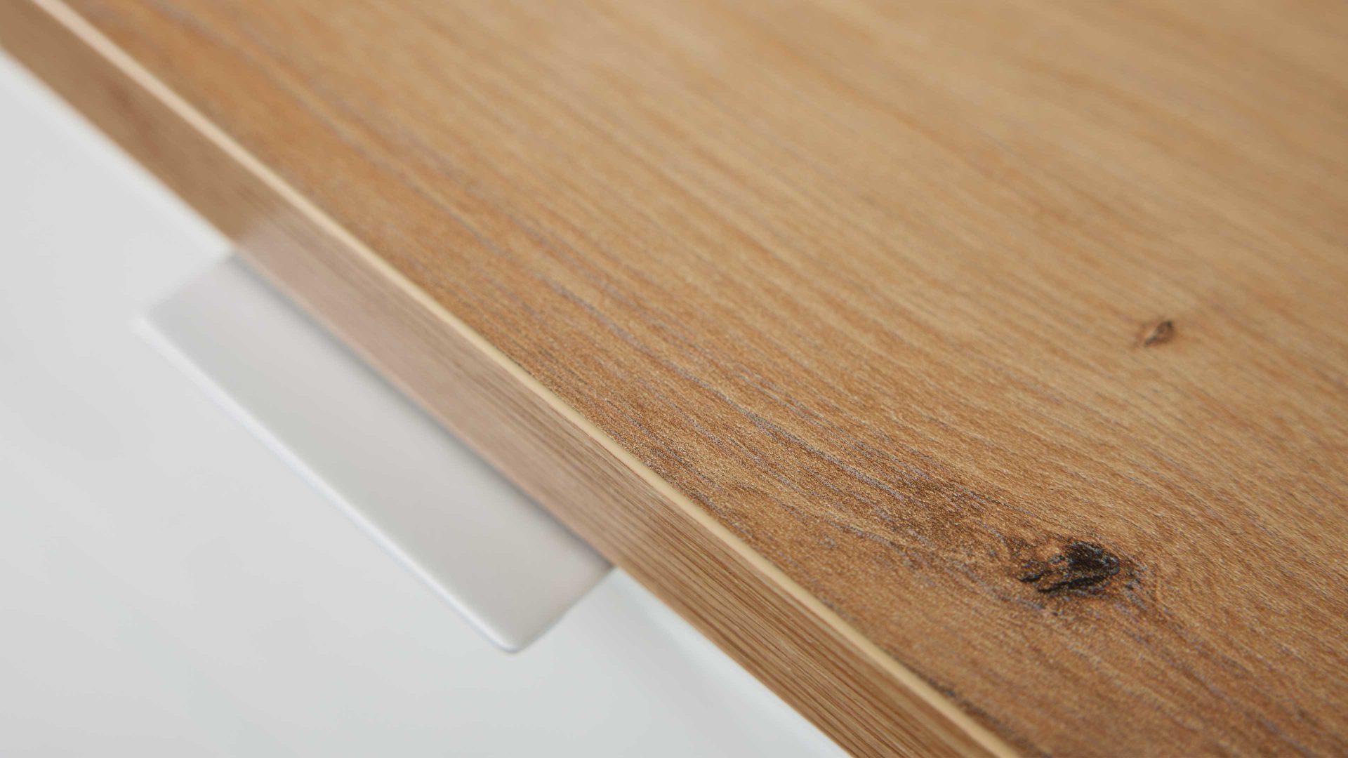 Schubladenkommode Interliving aus Holz in Weiß Interliving Kleiderschrank Serie 1208 - Schubladenkommode 86725 alpinweißes Glas & Artisan Eiche - sechs Schubladen, Höhe ca. 114 cm