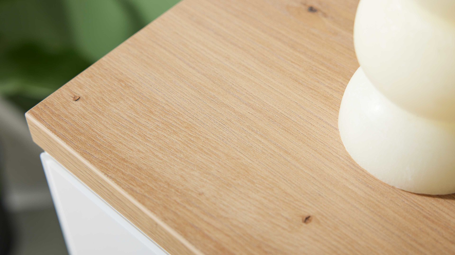 Schubladenkommode Interliving aus Holz in Weiß Interliving Kleiderschrank Serie 1208 - Schubladenkommode alpinweißes Glas & Artisan Eiche - vier Schubladen, Breite ca. 120 cm