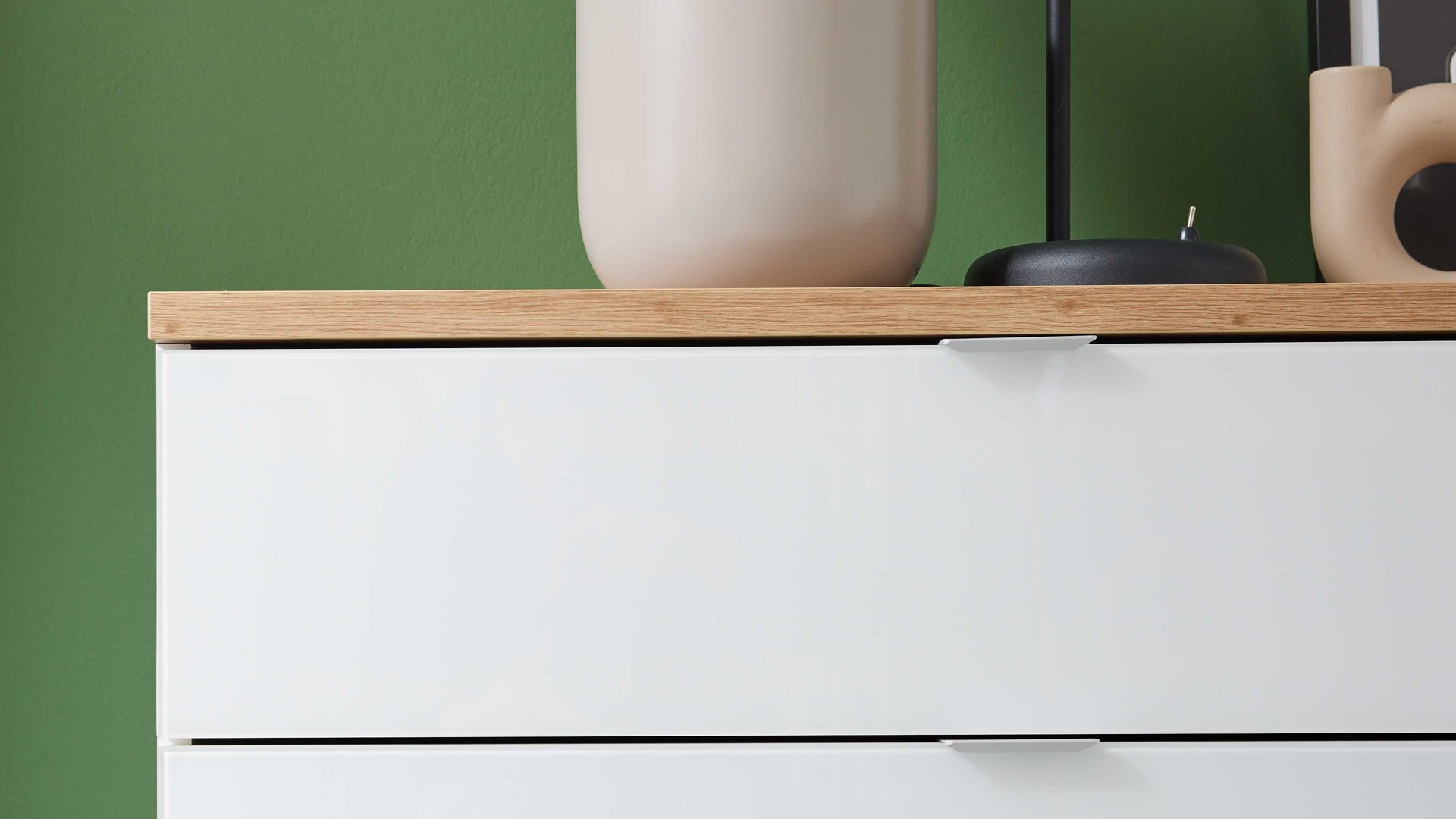 Schubladenkommode Interliving aus Holz in Weiß Interliving Kleiderschrank Serie 1208 - Schubladenkommode alpinweißes Glas & Artisan Eiche - vier Schubladen, Breite ca. 120 cm