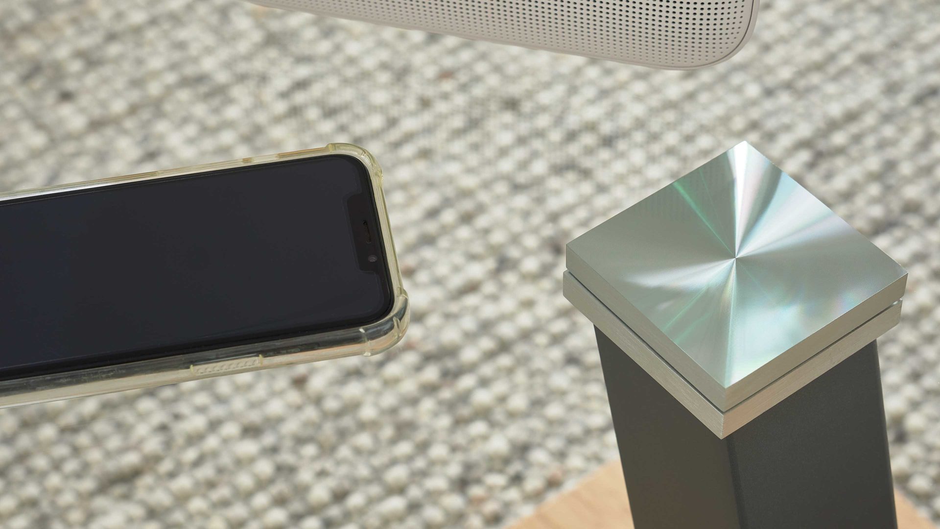 Couchtisch Interliving aus Holz in Holzfarben Interliving Couchtisch Serie 6224 - Couchtisch Klarglas & Wildeiche - ca. 118 x 65 cm