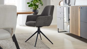 Vierfußstuhl Interliving aus Stoff in Anthrazit Interliving Esszimmer Serie 5605 – Armlehnstuhl mit Dreh- und Rückholfunktion anthrazitfarbener Cord Rebel & schwarzes Eisen