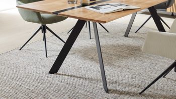 Esstisch Interliving aus Holz in Holzfarben Interliving Esszimmer Serie 5605 – Esstisch 7873 Charakter-Eiche & schwarzes Eisen - ca. 180 x 100 cm