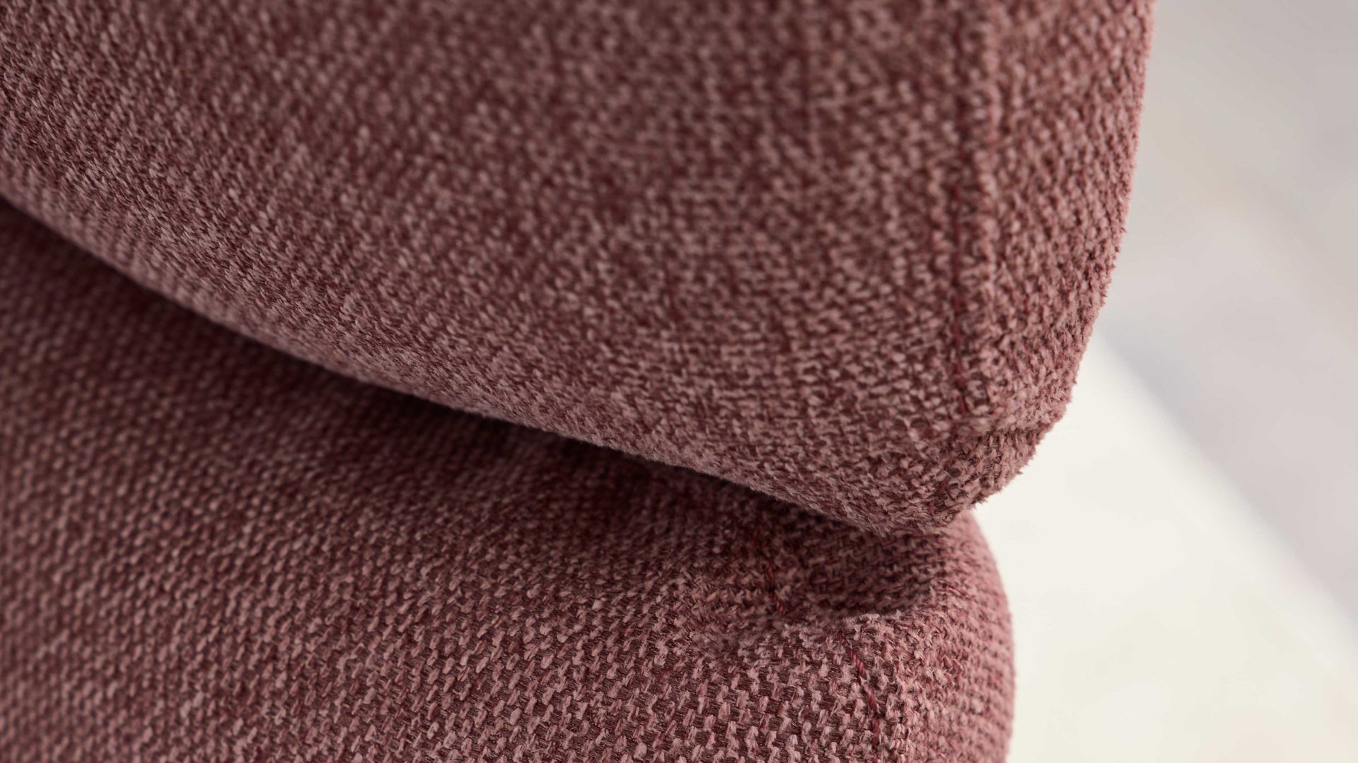 Relaxsessel Interliving aus Stoff in Rosa Interliving Sessel Serie 4504 pastellvioletter Bezug GCP 8 & Edelstahl