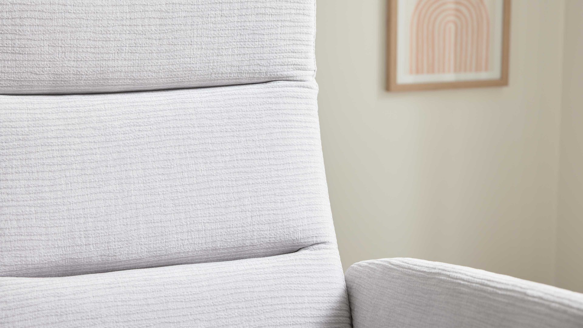 Relaxsessel Interliving aus Stoff in Hellgrau Interliving Sessel Serie 4530 silberfarbener Bezug Mara 9 & silberfarbener Sternfuß