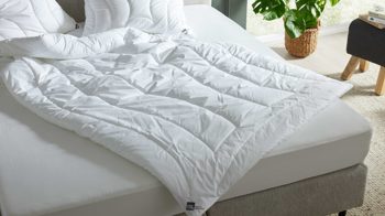 Faserdecke Interliving aus Stoff in Weiß Interliving Bettdecke Serie 9202 - Faserdecke warm, ca. 1.450 g - ca. 200 x 200 cm