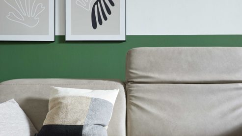 Dreisitzer Interliving aus Leder in Grau Interliving Sofa Serie 4065 – Dreisitzer 3KV kieselfarbenes Leder Cloudy gravel & schwarze Metallfüße – Länge ca. 238 cm