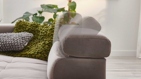 Ecksofa SOFAkultur aus Stoff in Hellgrau SOFAkultur Programm SK 745 - Ecksofa silberfarbener Bezug Velvet - Stellfläche ca.  276 x 219 cm