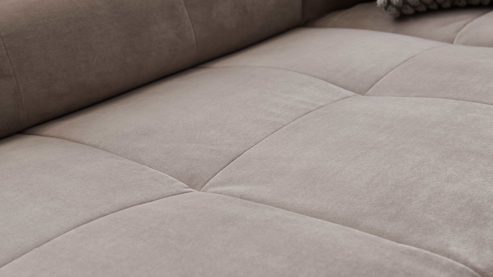 Ecksofa SOFAkultur aus Stoff in Hellgrau SOFAkultur Programm SK 745 - Ecksofa silberfarbener Bezug Velvet - Stellfläche ca.  276 x 219 cm