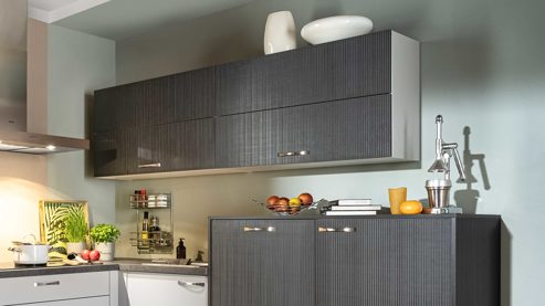 Einbauküche Express küchen aus Holz in Holzfarben Dunkel EXPRESS KÜCHEN Einbauküche Win mit Einbaugeräten Hellgrau & Stripe Dunkelbraun - Stellfläche ca. 225 x 250 cm