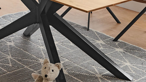 Esstisch Niehoff sitzmoebel aus Holz in Holzfarben NIEHOFF SITZMÖBEL Cloudy - Esstisch mit Massivholzplatte Charakter-Eiche & matt schwarzes Eisengestell - ca. 180 x 100 cm