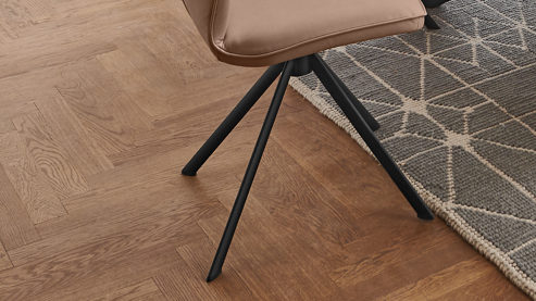 Vierfußstuhl Niehoff sitzmoebel aus Stoff in Hellbraun NIEHOFF SITZMÖBEL Cloudy - Vierfußstuhl taupefarbener Bezug & schwarzes Metallgestell