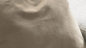 Kissenbezug /-hülle Interliving aus Stoff in Braun Interliving Kissenhülle Serie 9120 taupefarbener Samt - ca. 40 x 60 cm