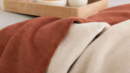 Wohndecke Interliving aus Mischgewebe in Orange Interliving Wohndecke Serie 9104 Rotfuchs & Feder – ca. 150 x 200 cm
