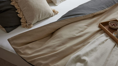 Bettwäsche-Set Interliving aus Stoff in Beige Interliving Bettwäsche Serie 9128 Baumwollsatin in Sand & Anthrazit - ca. 155 x 220 cm