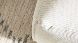 Ecksofa Roomio® aus Stoff in Weiß Roomio® No. 4100 - Ecksofa weißer Feincord - Stellfläche ca.  285 x 189 cm