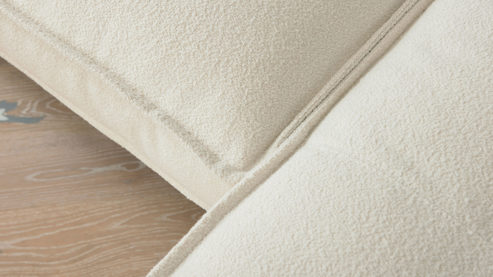 Ecksofa Roomio® aus Stoff in Weiß Roomio® No. 4102 - Ecksofa weißer Stoffbezug Loop & Metallfüße 908 MF - Stellfläche ca. 272 x 190 cm