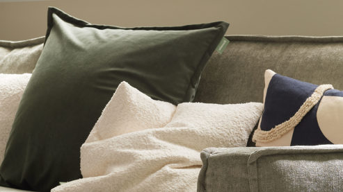 Kissenbezug /-hülle Roomio® aus Stoff in Dunkelgrün Roomio® Kissenhülle No. 9401 khakifarbener Samt - ca. 60 x 60 cm