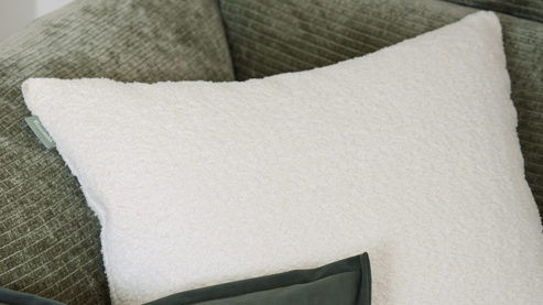 Kissenbezug /-hülle Roomio® aus Stoff in Weiß Roomio® Kissenhülle No. 9402 weißer Bouclé - ca. 60 x 60 cm