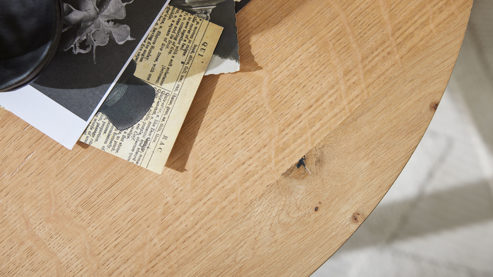 Beistelltisch Roomio® aus Holz in Holzfarben Roomio No. 2002 - Beistelltisch Eichefurnier & schwarzes Mangoholz - Durchmesser ca.  50 cm