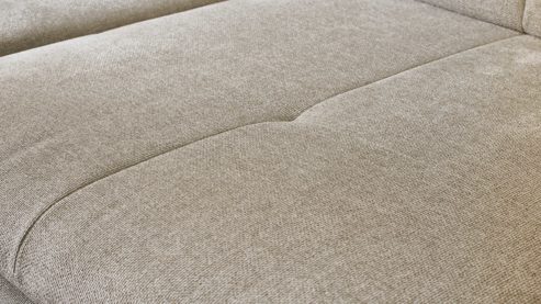 Polsterhocker modulmaster aus Stoff in Beige Modulmaster Serie MM-MP1181 - XL-Hocker ecrufarbenes Flachgewebe Cyber & schwarze Metallfüße – ca.  93 x 72 cm