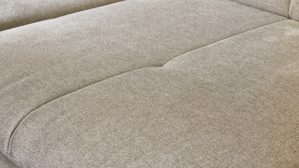 Polsterhocker modulmaster aus Stoff in Beige Modulmaster Serie MM-MP1181 - XL-Hocker ecrufarbenes Flachgewebe Cyber & schwarze Metallfüße – ca.  93 x 72 cm