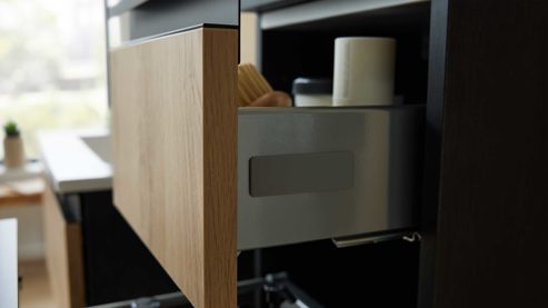 Unterschrank Interliving aus Holz in Holzfarben Interliving Bad Serie 3702 - Unterschrank 7771 mit Ablageplatte naturfarbene Cuneo Eiche - zwei Schubladen, Breite ca. 30 cm