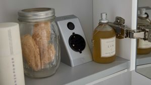 Spiegelschrank Interliving aus Holz in Weiß Interliving Bad Serie 3702 - Spiegelschrank 7793 Edelweiß - drei Türen, Breite ca. 120 cm