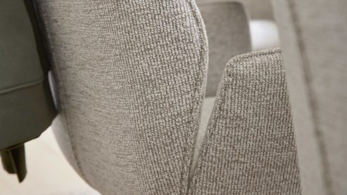 Polsterstuhl Interliving aus Stoff in Weiß Interliving Esszimmer Serie 5102 – Armlehnstuhl V322 leinenfarbener Jacquard Lodge L07 & schwarzes Eisen