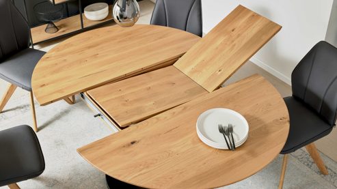 Auszugtisch Interliving aus Holz in Holzfarben Interliving Esszimmer Serie 5102 – Auszugtisch 8503 Wildeiche - Durchmesser ca. 130 - 170 cm