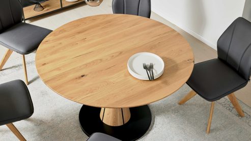 Auszugtisch Interliving aus Holz in Holzfarben Interliving Esszimmer Serie 5102 – Auszugtisch Wildeiche - Durchmesser ca. 130 - 170 cm