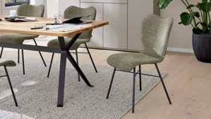 Vierfußstuhl Interliving aus Stoff in Grün Interliving Esszimmer Serie 5115 - Vierfußstuhl mit Stoff und Leder jadefarbenes Leder LD7830 & moosfarbener Bezug Sneak 59, umbraugraues Metall