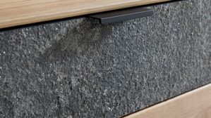 Schuhschrank Interliving aus Holz in Holzfarben Interliving Garderoben Serie 6014 - Schuhschrank Wildeiche & Granitfurnier - zwei Schubladen, zwei Türen, Breite ca. 135 cm