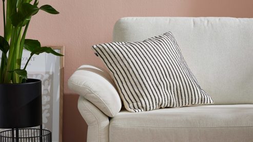 Schlafsofa Interliving aus Stoff in Weiß Interliving Schlafsofa Serie 4700 - Schlafsofa 160LÄ naturweißes Flachgewebe Cyber & schwarze Aluminiumfüße - Breite ca. 228 cm