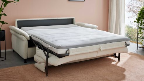 Schlafsofa Interliving aus Stoff in Weiß Interliving Schlafsofa Serie 4700 - Schlafsofa 160LÄ naturweißes Flachgewebe Cyber & schwarze Aluminiumfüße - Breite ca. 228 cm