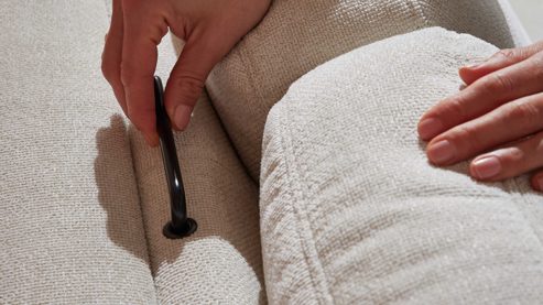 Schlafsofa Interliving aus Stoff in Weiß Interliving Schlafsofa Serie 4700 - Schlafsofa 140LÄ naturweißes Flachgewebe Cyber & schwarze Aluminiumfüße - Breite ca. 208 cm